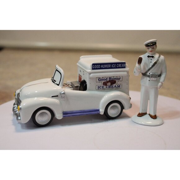 Dept 56 Snow Village - It's Time for an Icy Treat - Picture 2 of 6